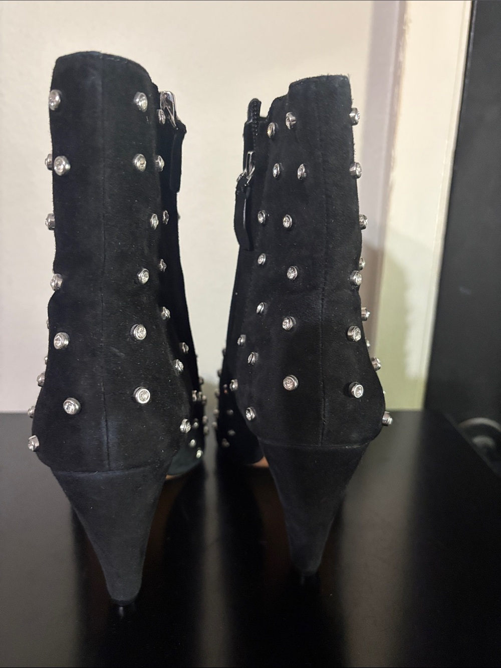 Alice & Olivia sz 10 Black Studded Suede Ankle Boots - Women's Fashion Booties - Picture 4 of 9